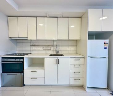 City Centre, 1006/168 Hobson Street - Photo 4