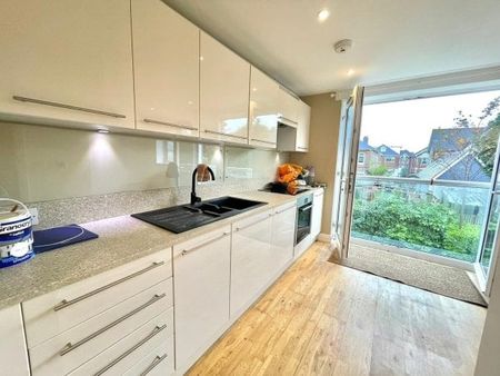 Drummond Road, BH1 4DS, Bournemouth - Photo 3