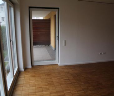 Bitte zuerst lesen - Schöne BARRIEREFREIE Wohnung zu vermieten - Photo 1