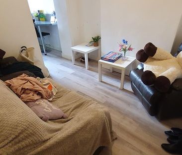 4 bedroom house to rent - Photo 3