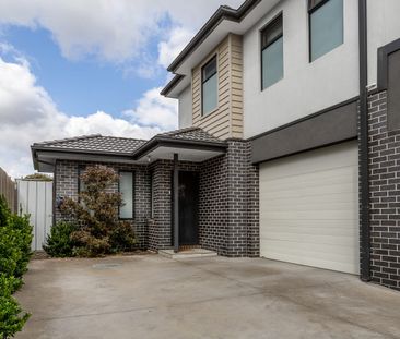 MODERN LIVING IN A CONVENIENT THOMASTOWN LOCATION - Photo 6