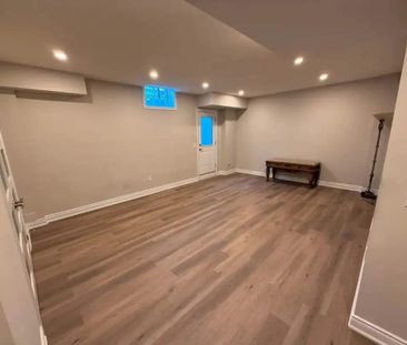 For Lease - 3367 Post Road, Oakville, Ontario - Photo 3