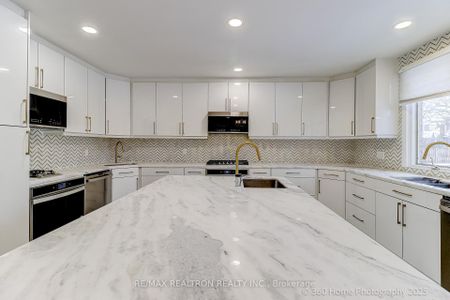 For Lease - 29 Sultana Avenue, Toronto, Ontario - Photo 4