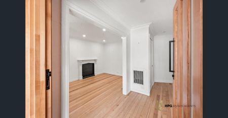 Freshly Updated 5-Bedroom Home! - Photo 5