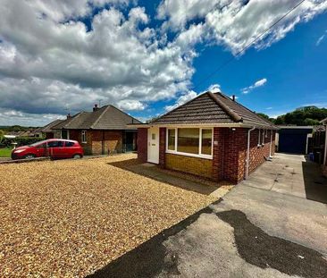 Hillview Road, Hythe, SO45 - Photo 2