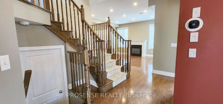 Detached Home For Lease | X8137270 - Photo 2