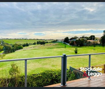 9A Freeland Grove, Jacana, Vic 3047 - Photo 5