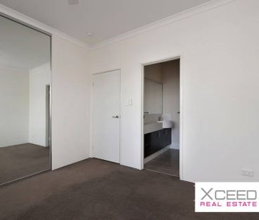Modern Apartment, Prime Location - Photo 6