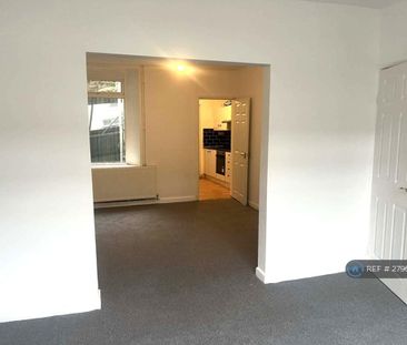 4 bedroom terraced house to rent - Photo 2