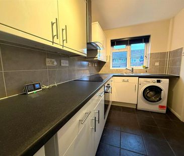 3 bedroom terraced house to rent - Photo 6