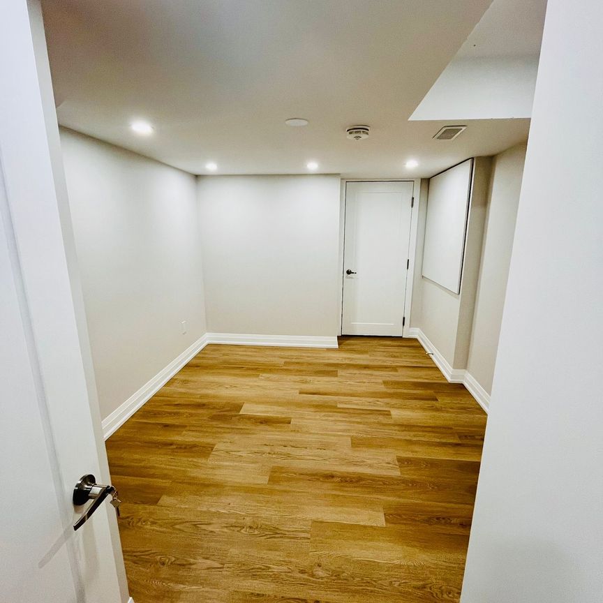 For Lease - 242 Diana Drive, Orillia, Ontario - Photo 1