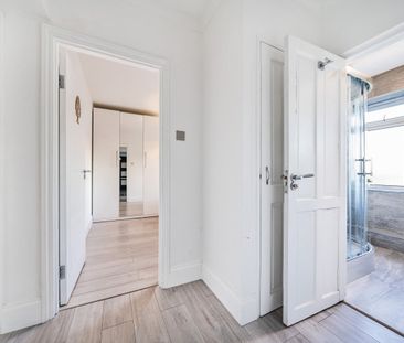 Flat to rent - Sydenham Hill, London, SE23 - Photo 3