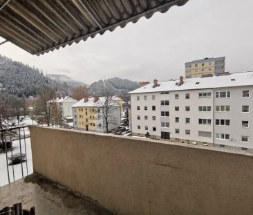 Bezugsfertige, voll möblierte Wohnung mit Balkon und Parkplatz - Photo 6
