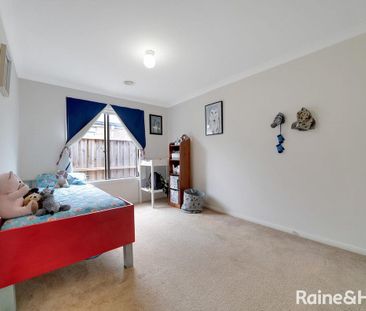 35 Wing Circuit, Tarneit, VIC 3029 - Photo 4