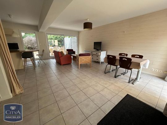 Location Appartement 1 pièce 13m² POITIERS 86000 - Photo 1
