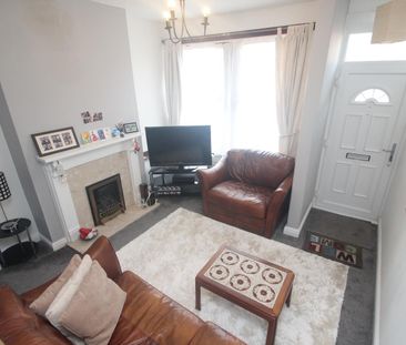 2 bedroom house to rent - Photo 2