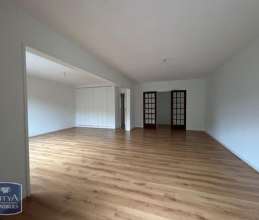 Location Appartement 4 pièces 94m² BOURGES 18000 - Photo 2