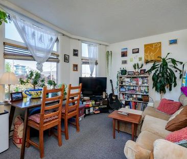 1 Bedroom Apartment on Ontario Street - Photo 2