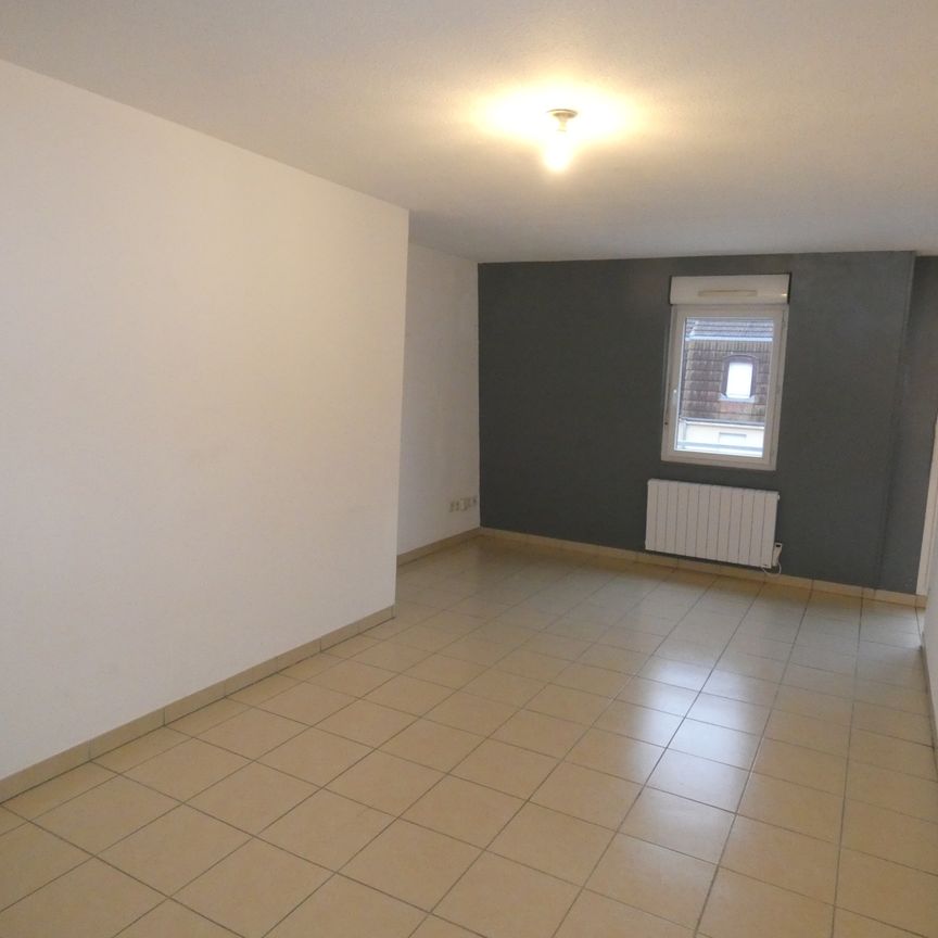 Location Appartement 2 pièces 45m² BEAUNE 21200 - Photo 1