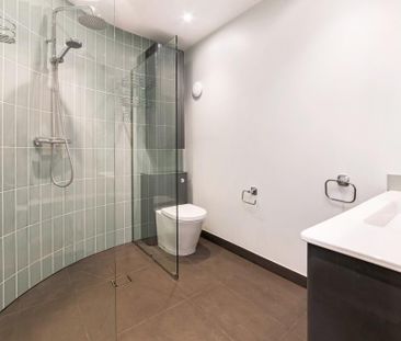 4 bedroom apartment to rent - Photo 5