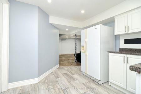 For Lease - 33 Lipton Crescent Unit# #BASEMENT, Whitby, Ontario - Photo 2