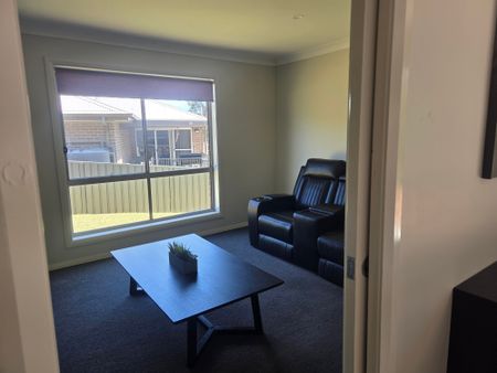 Cameron Park - Photo 3