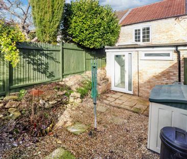 2 bedroom cottage to rent - Photo 2