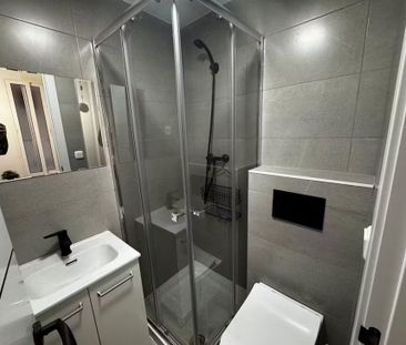 Calle de Hortaleza, Madrid, Community of Madrid 28004 - Photo 2