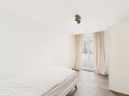 Generous 5.5-room apartment with terrace in Ebmatingen, canton of Zurich - Photo 1