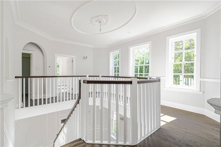 Newlands, Aldershot Road, Guildford, Surrey, GU3 3HY - Photo 2