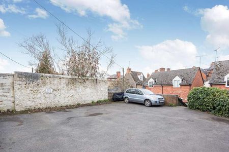 Moynes Court, Faringdon, SN7 - Photo 4