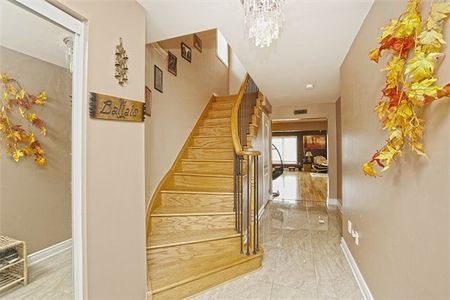 For Lease - 6 Donomore Drive Unit# Upper, Brampton, Ontario - Photo 3