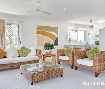 Modern three-bedroom villa - great location - Photo 1