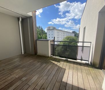 Location Appartement 2 pièces 46m² STE FOY LES LYON 69110 - Photo 4
