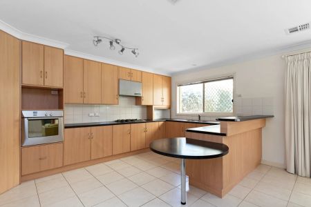 33 Galaxy Way, Athelstone. - Photo 4