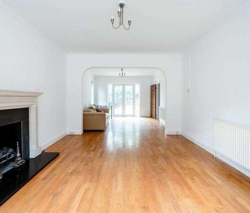 Gibsons Hill, Streatham, SW16 - Photo 1