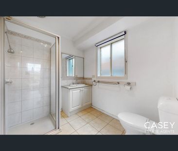 5 Sinatra Way, Cranbourne East, Vic 3977 - Photo 4