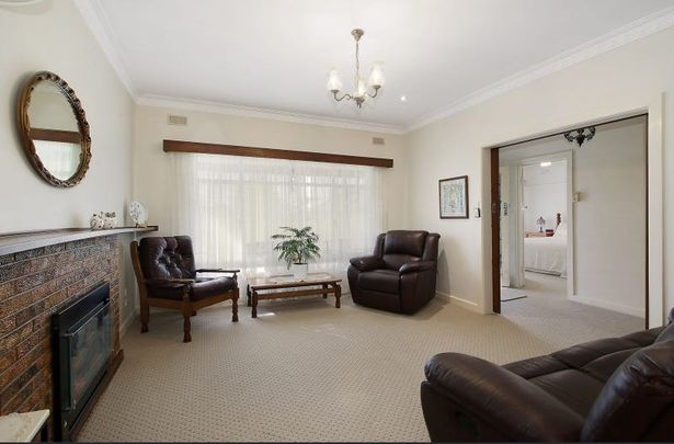17 Gordon Street, Wodonga - Photo 1