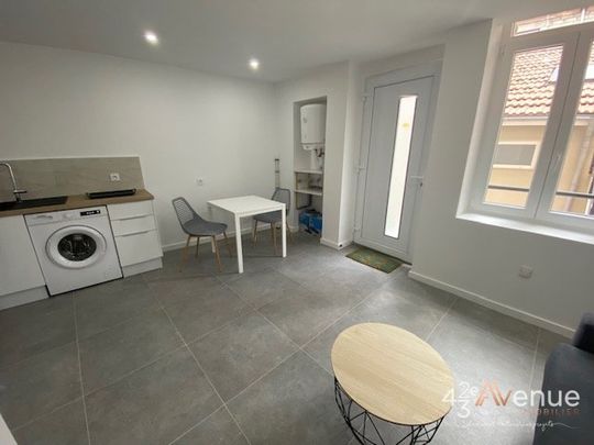 Hyper Centre T2 Meublé avec Terrasse A LOUER - Photo 1