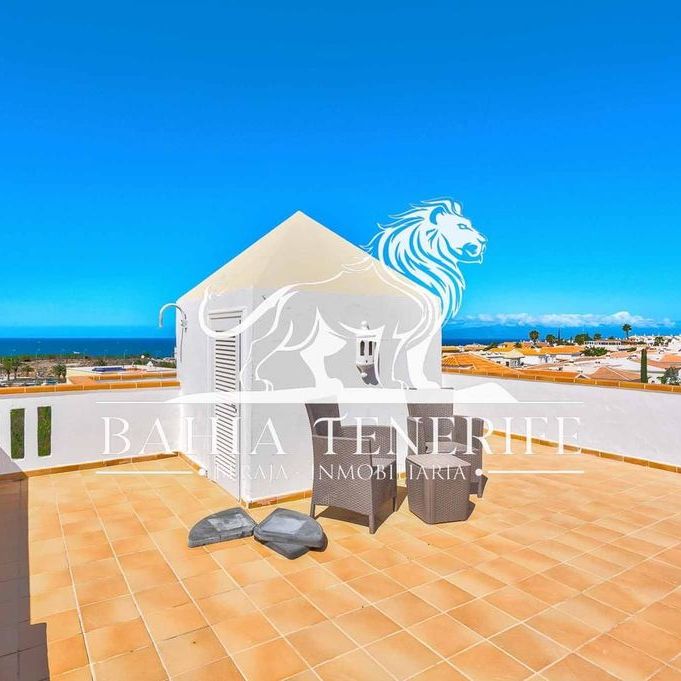 Luxury Villa for rent in Callao Salvaje, Spain - Photo 1