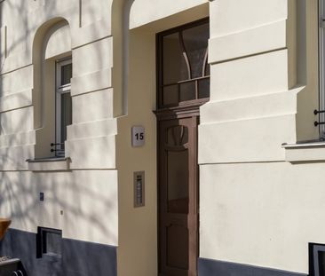 Helle 3 Zimmer-Wohnung im sanierten Altbau mit Fußbodenheizung und ... - Photo 4