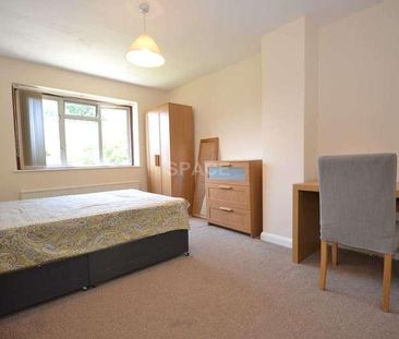 Courts Road, Reading, RG6 - Photo 3