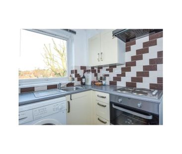 Studio Flat, Parsifal House, NW3 - Photo 1