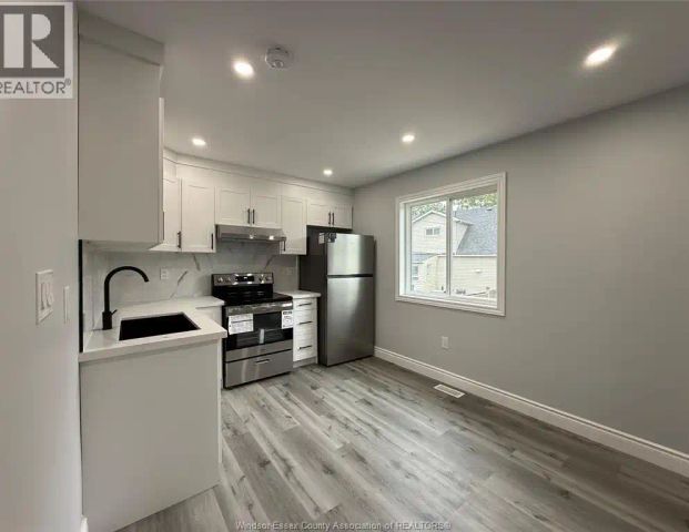 1904 BUCKINGHAM DRIVE Unit# 2 — 2 Bedroom - Photo 1