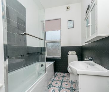 BRIDGE STREET MORLEY LEEDS LS27 0ER - Photo 2