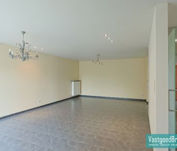 Instapklaar appartement met 3 slaapkamers en terras in hartje Zwalm - Photo 5