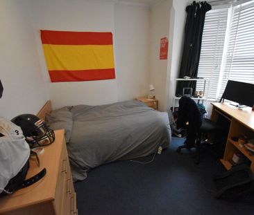 7 Bed End Terrace, Addington Road, RG1 - Photo 2