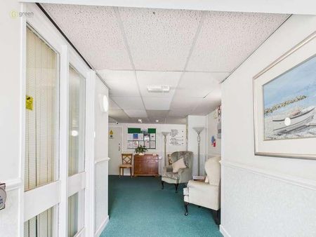 Upper Holland Road, Homehall House, B72 - Photo 3