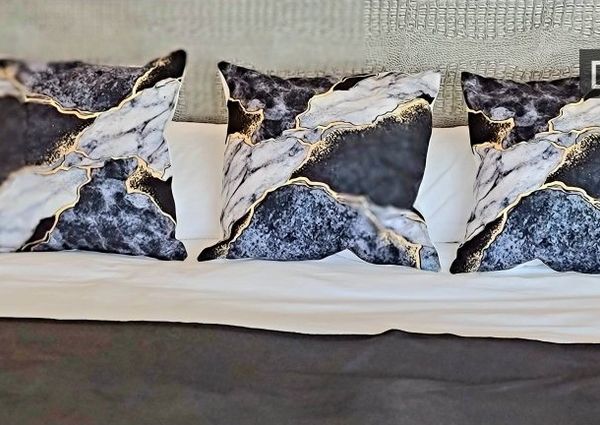 barcelona, Catalonia 08018