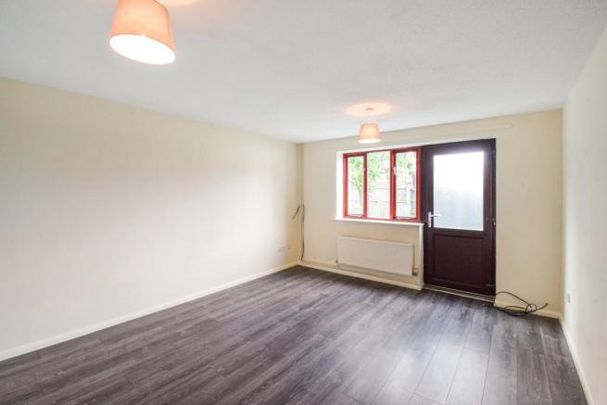 2 bedroom semi-detached to rent Dalesgate Close, Littleover, Derby - Photo 1